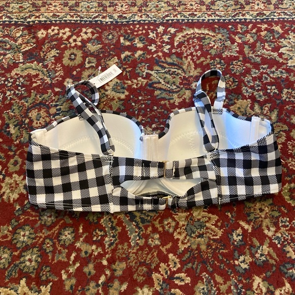 Adore Me Classic Checkered Bikini Top - Picture 6 of 8